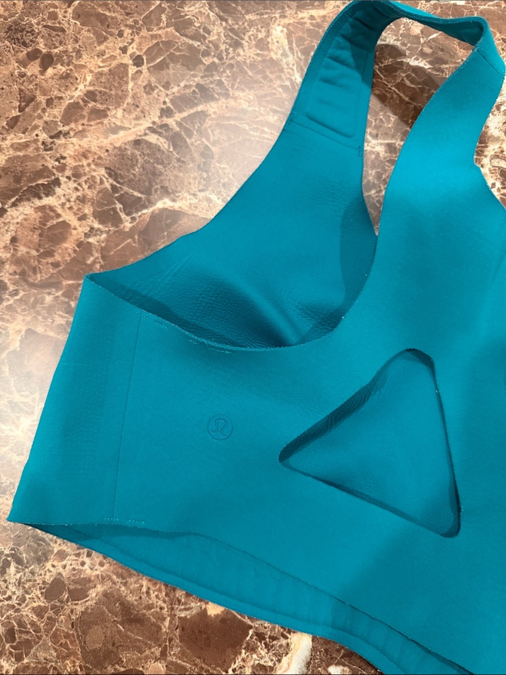 Lululemon Go Further Bra support code technology - Picture 3 of 7
